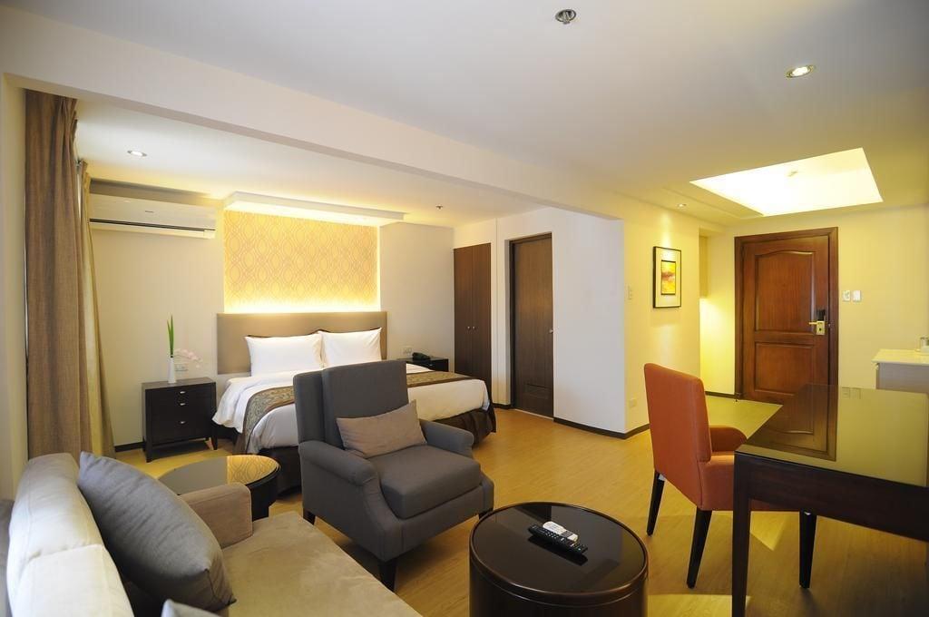 Imperial Palace Suites Quezon City Zewnętrze zdjęcie