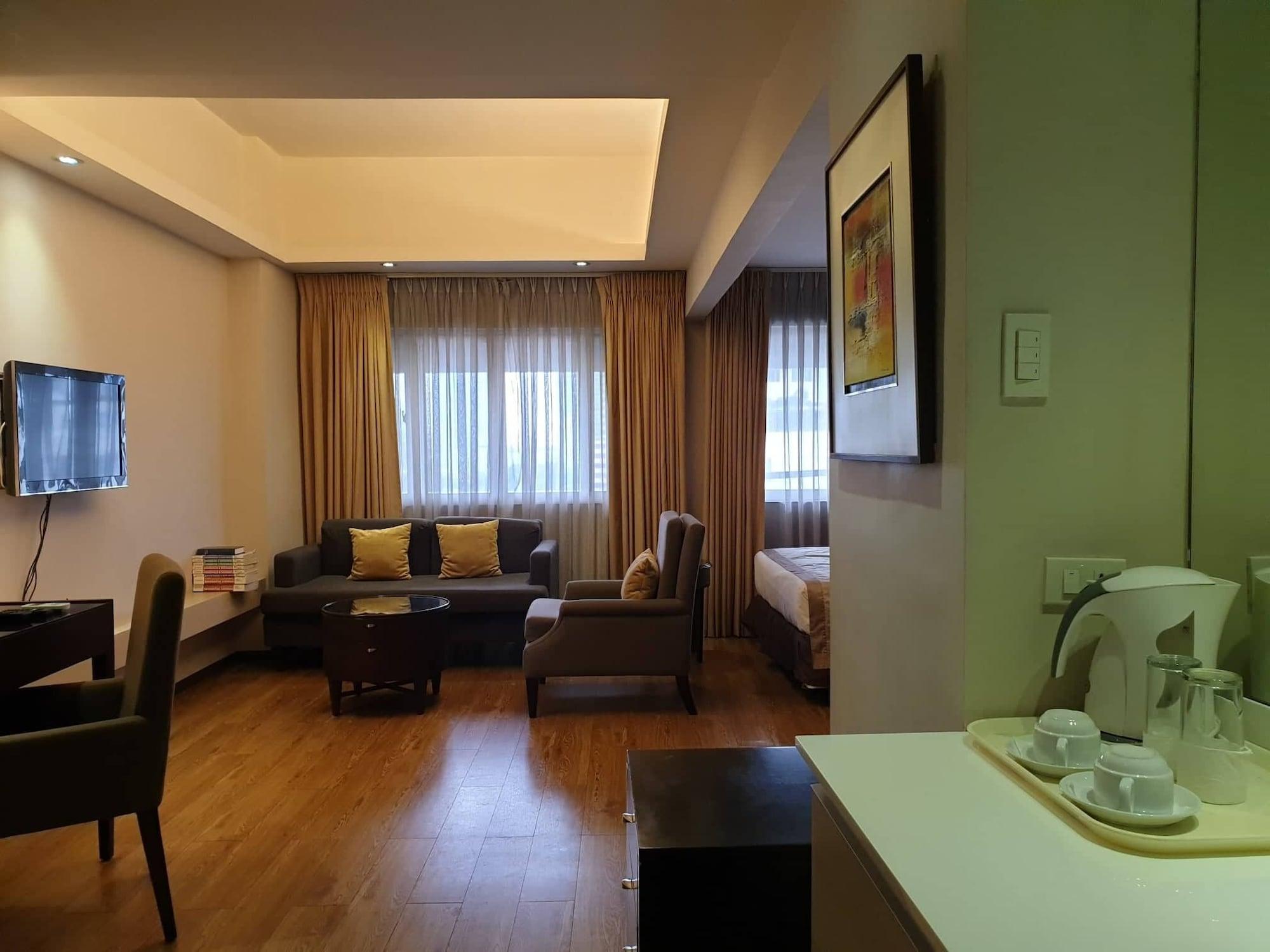 Imperial Palace Suites Quezon City Zewnętrze zdjęcie