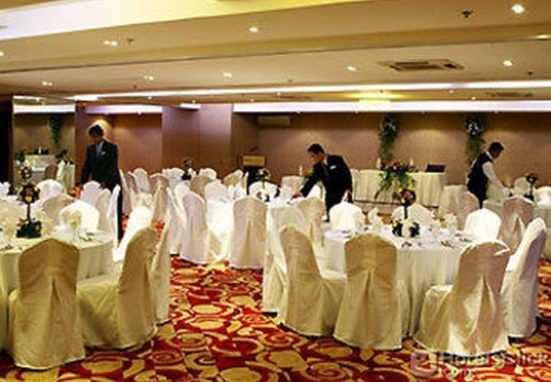 Imperial Palace Suites Quezon City Zewnętrze zdjęcie