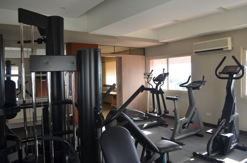Imperial Palace Suites Quezon City Zewnętrze zdjęcie