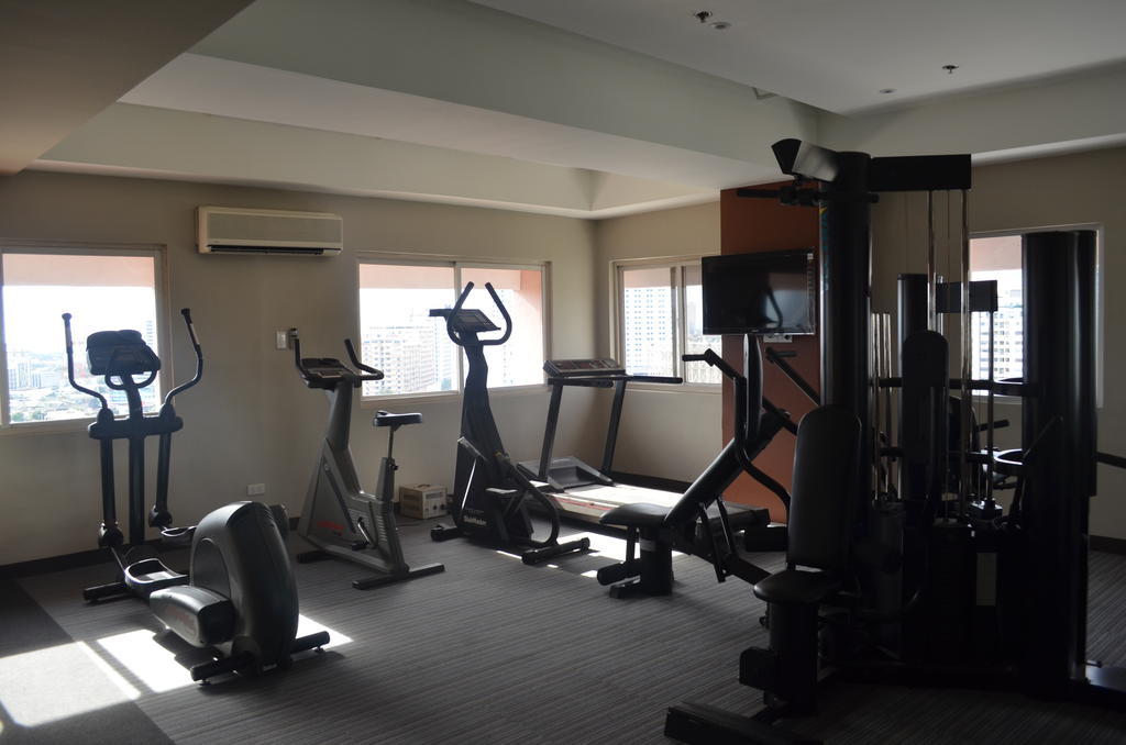Imperial Palace Suites Quezon City Zewnętrze zdjęcie