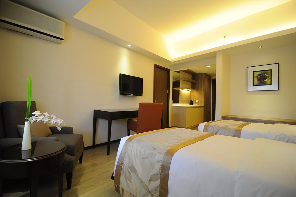 Imperial Palace Suites Quezon City Zewnętrze zdjęcie