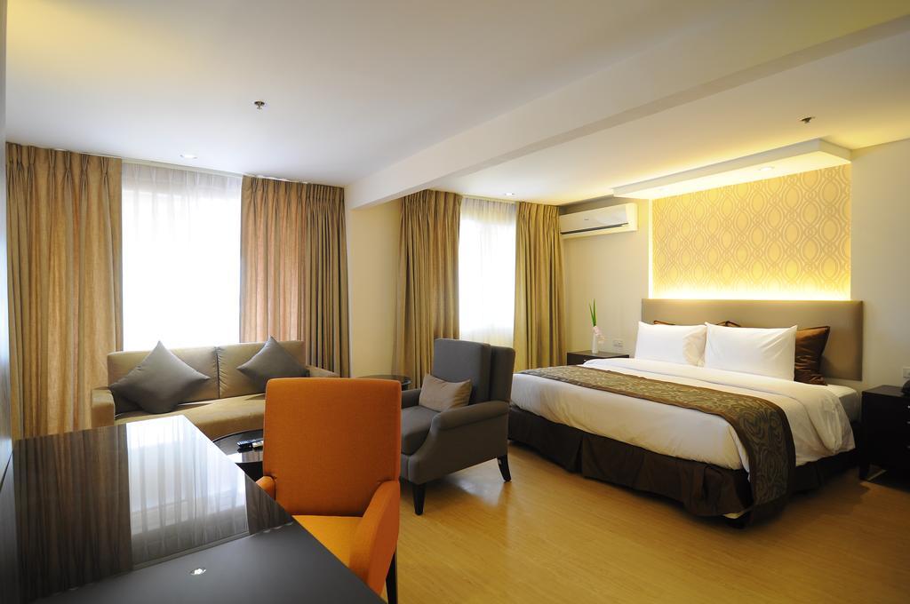 Imperial Palace Suites Quezon City Zewnętrze zdjęcie