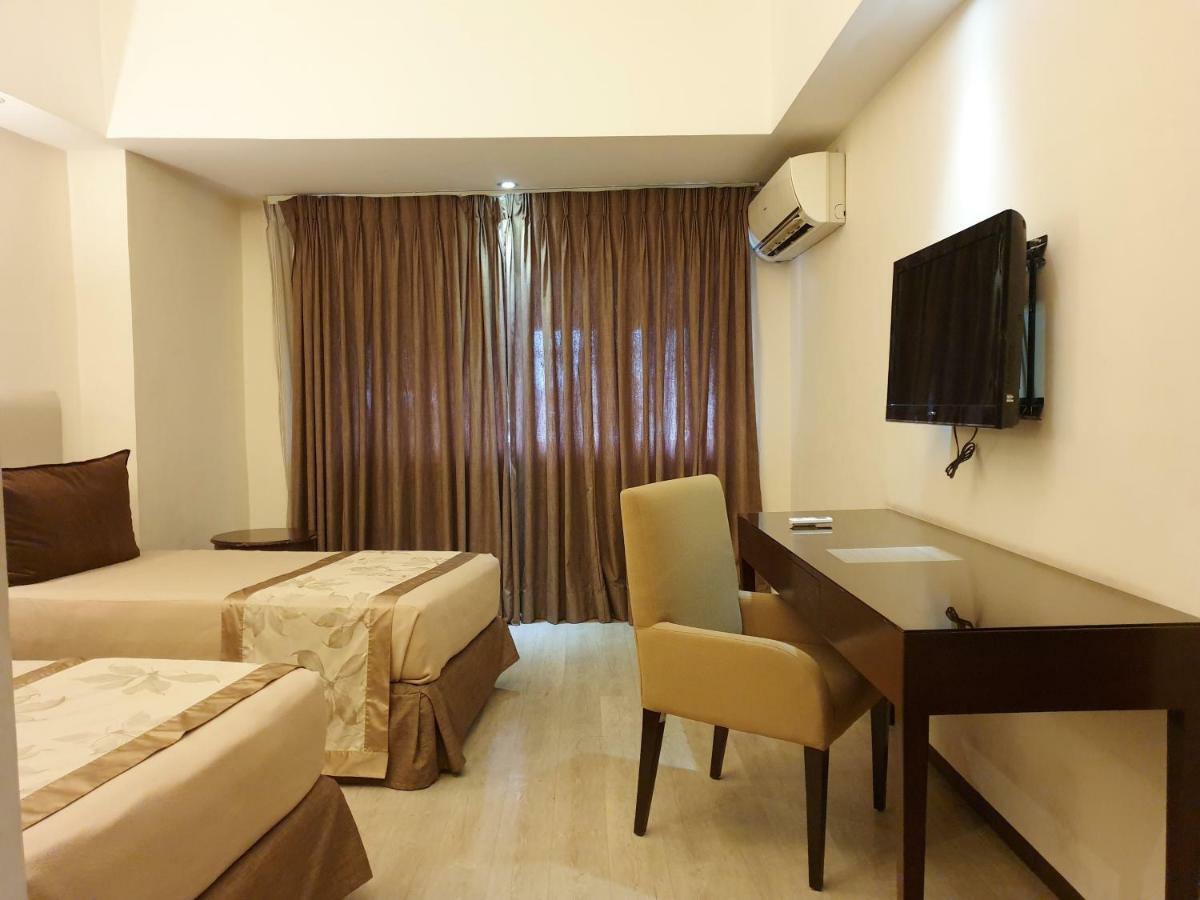 Imperial Palace Suites Quezon City Zewnętrze zdjęcie
