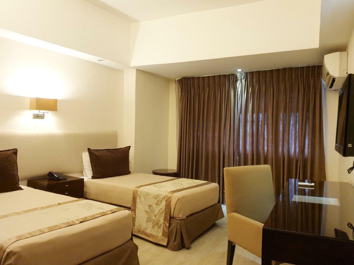 Imperial Palace Suites Quezon City Zewnętrze zdjęcie